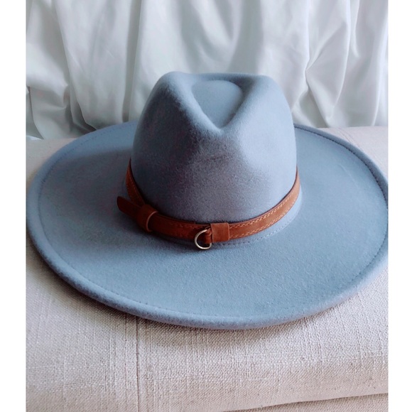 Accessories - gray/ blue hat NWOT